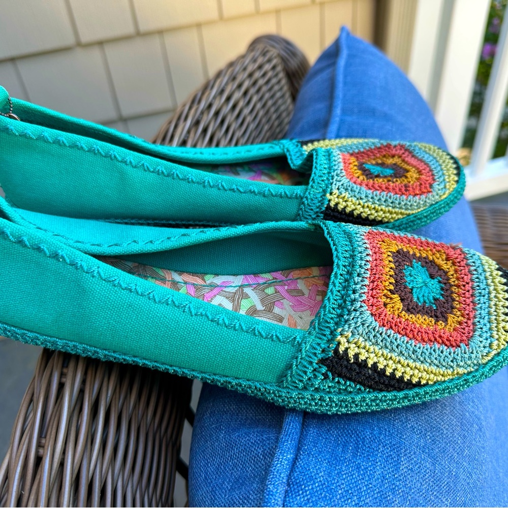 The Sak Slip-On Flats Women’s Size 9 Knitted Shoes